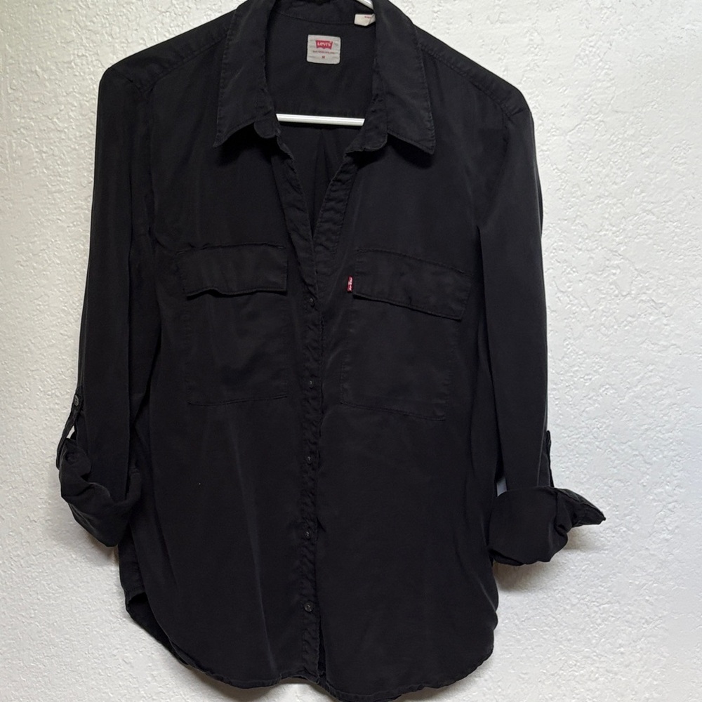 Levi’s Navy Brushed Twill Button-Up Shirt
